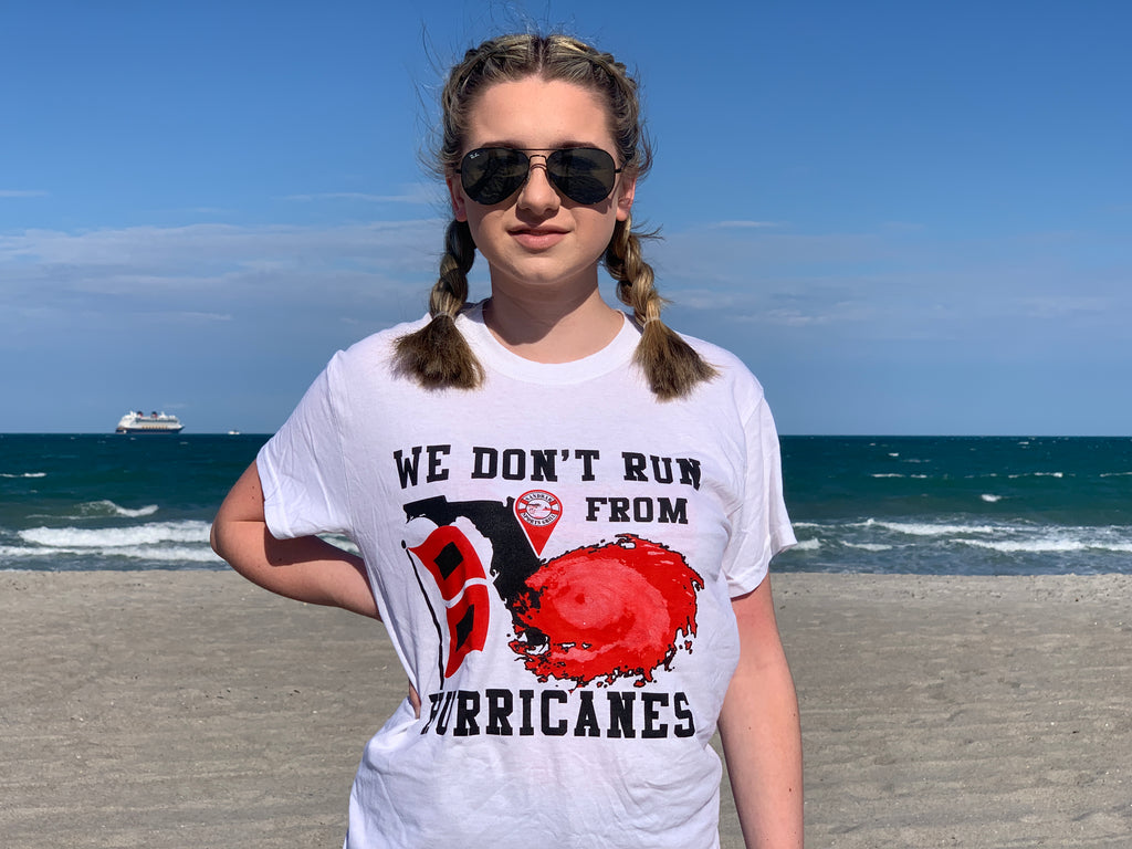 We Don\'t Run From Hurricanes – T-Shirt Tees Sandbar